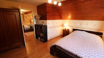 4 chambres, fer et planche Ă repasser, Wi-Fi, draps fournis