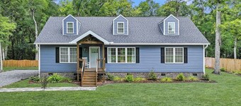 FREE Guaranteed Island Parking!Spacious 4bed 3bath 1mile to beach, Linen ready!