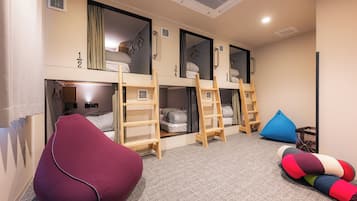 Room | WiFi (free)