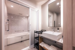 Bathroom - Grand Hostel LDK Osaka Shinsekai - Hostel (Osaka)