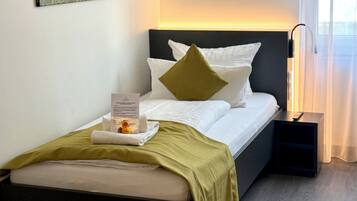 Economy Single Room | Soundproofing, iron/ironing board, free WiFi, wheelchair access