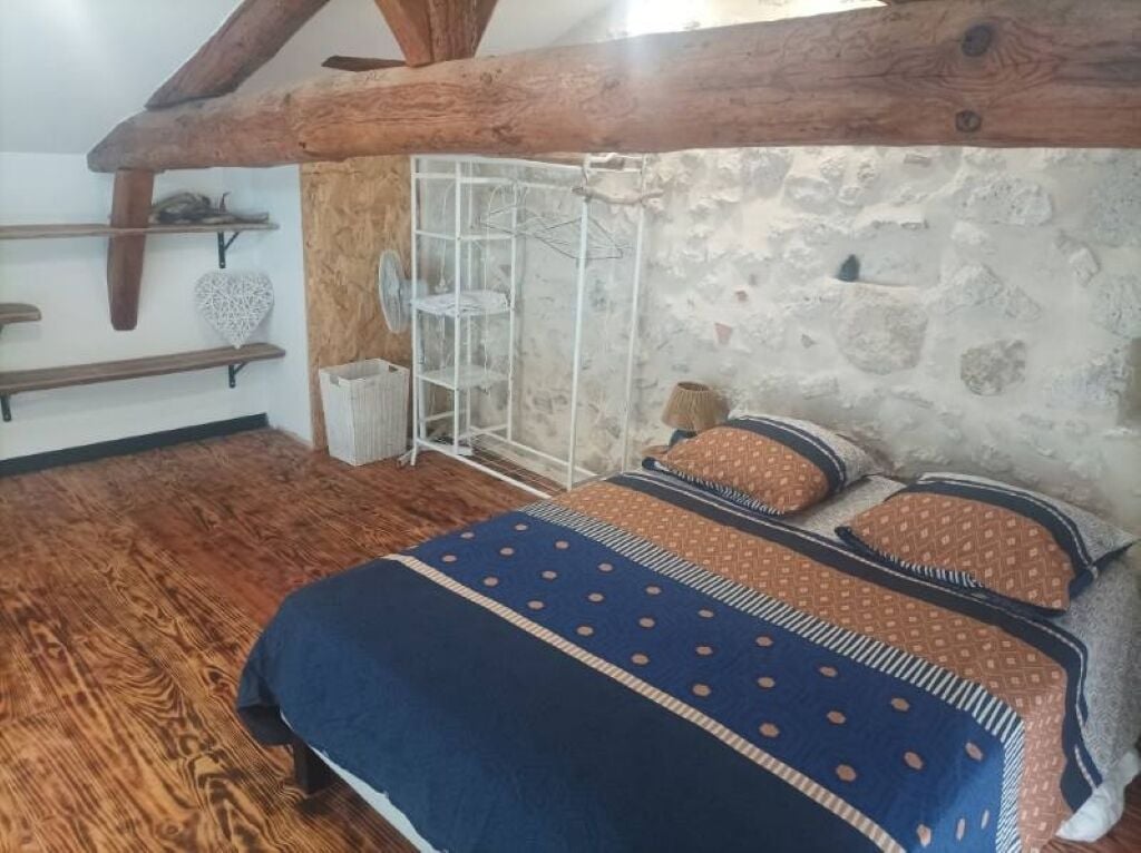 1 bedroom, iron/ironing board, bed sheets