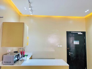 经济公寓, 阳台, 城市景观 | 私人厨房