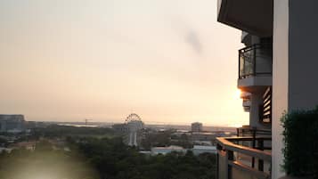 Comfort Condo, 1 Bedroom, Balcony, City View | Balcony view