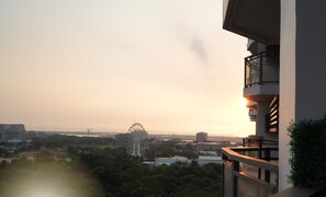 Comfort Condo, 1 Bedroom, Balcony, City View | Balcony view - 1BR KLASSI Comfort Stay (Pasay)