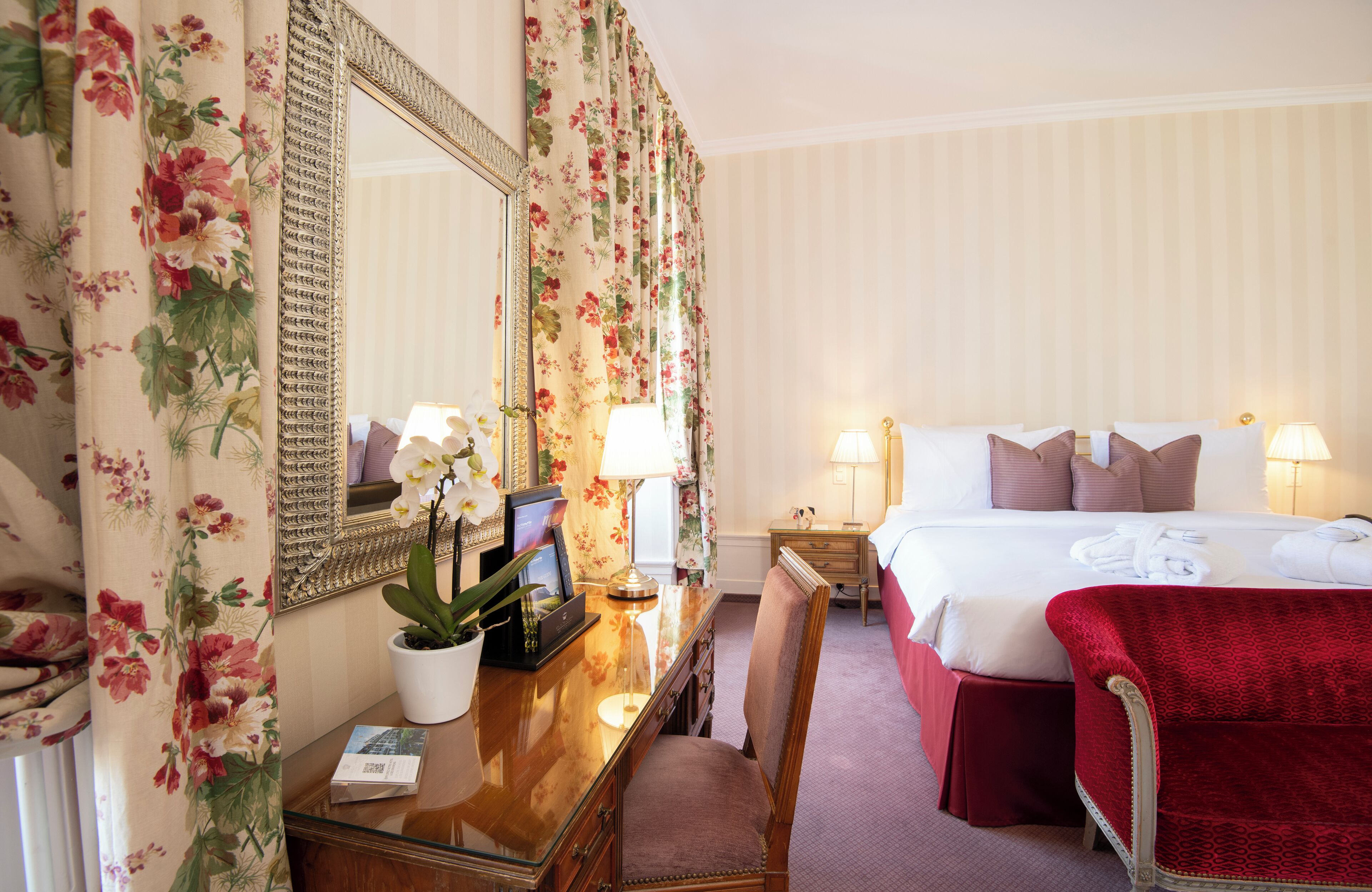 Deluxe Room, Courtyard View