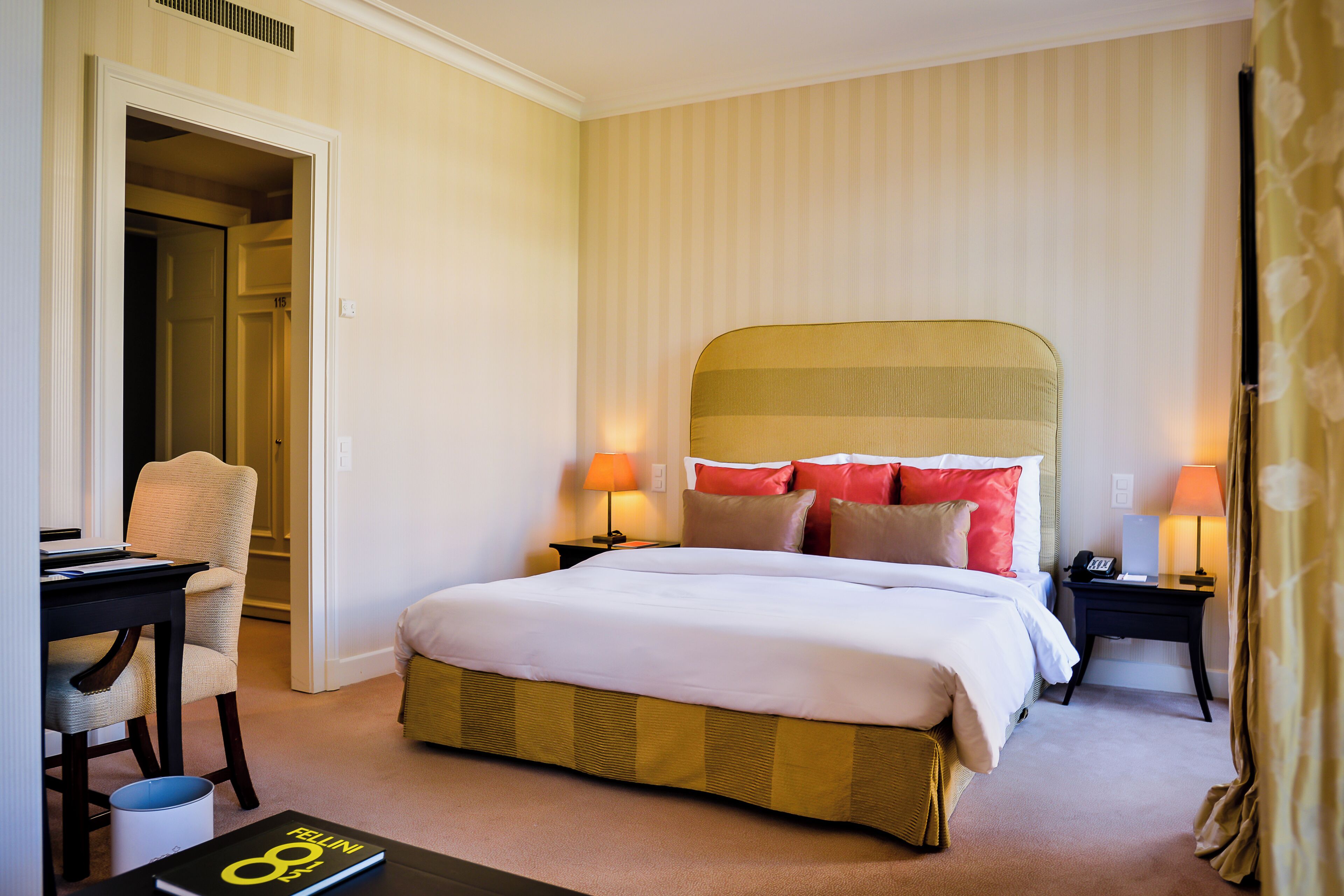 Chambre Luxe, balcon, vue partielle sur le lac