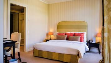 Chambre Luxe, balcon, vue partielle sur le lac