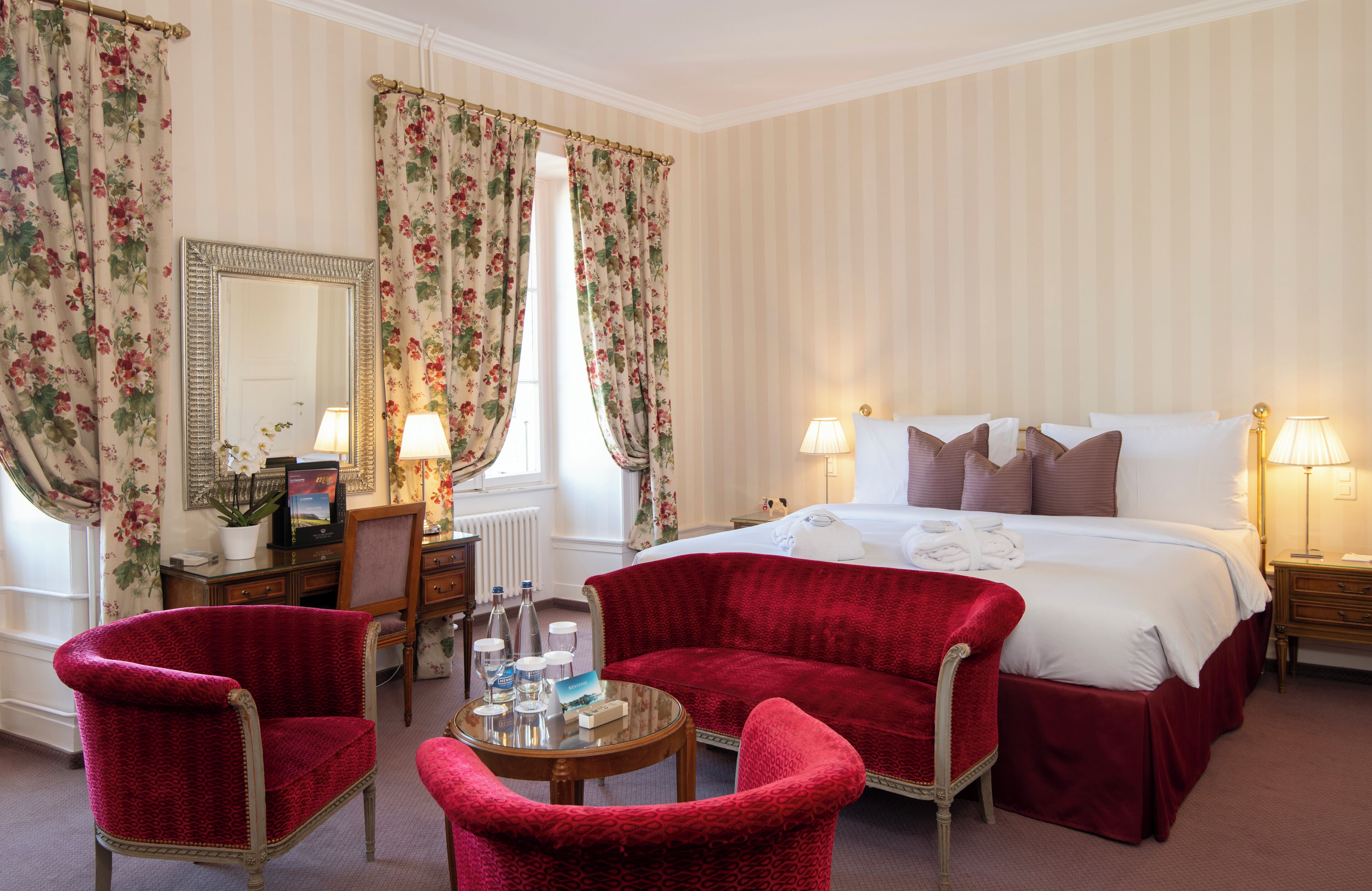 Deluxe Room, Courtyard View | In-room safe, desk, laptop workspace, blackout drapes