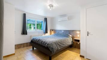 4 chambres, fer et planche Ă repasser, Wi-Fi, draps fournis