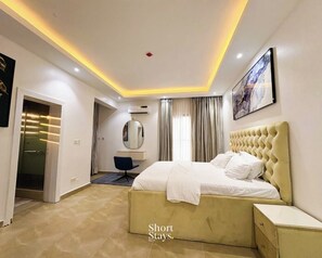 Deluxe Apartment, Balcony, Ocean View - Short Stays By CW (Lagos)