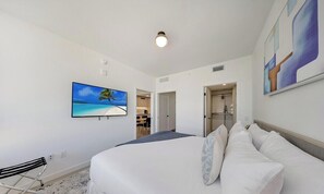 2 habitaciones, escritorio, tabla de planchar con plancha y wifi 