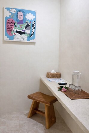 Habitación Deluxe con 1 cama matrimonial o 2 individuales, vista al jardín | Interior