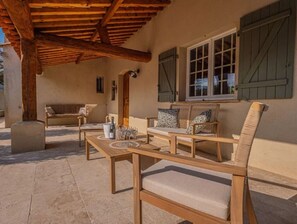 Terrace/patio - VILLA PETIT MAS WITH PRIVATE POOL (Le Plan-de-la-Tour)