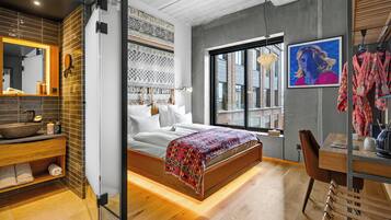 Standard Double Room | Hypo-allergenic bedding, in-room safe, bed sheets