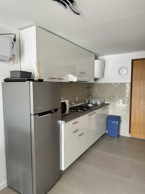 Standard Apartment, Patio, Garden View | Private kitchen - Apartment Matanovic (Vir)