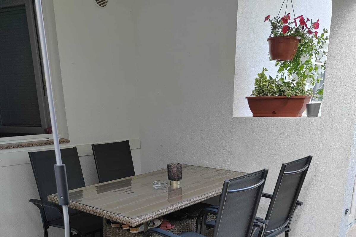 クラシック アパートメント バルコニー ガーデンビュー | テラス / パティオ