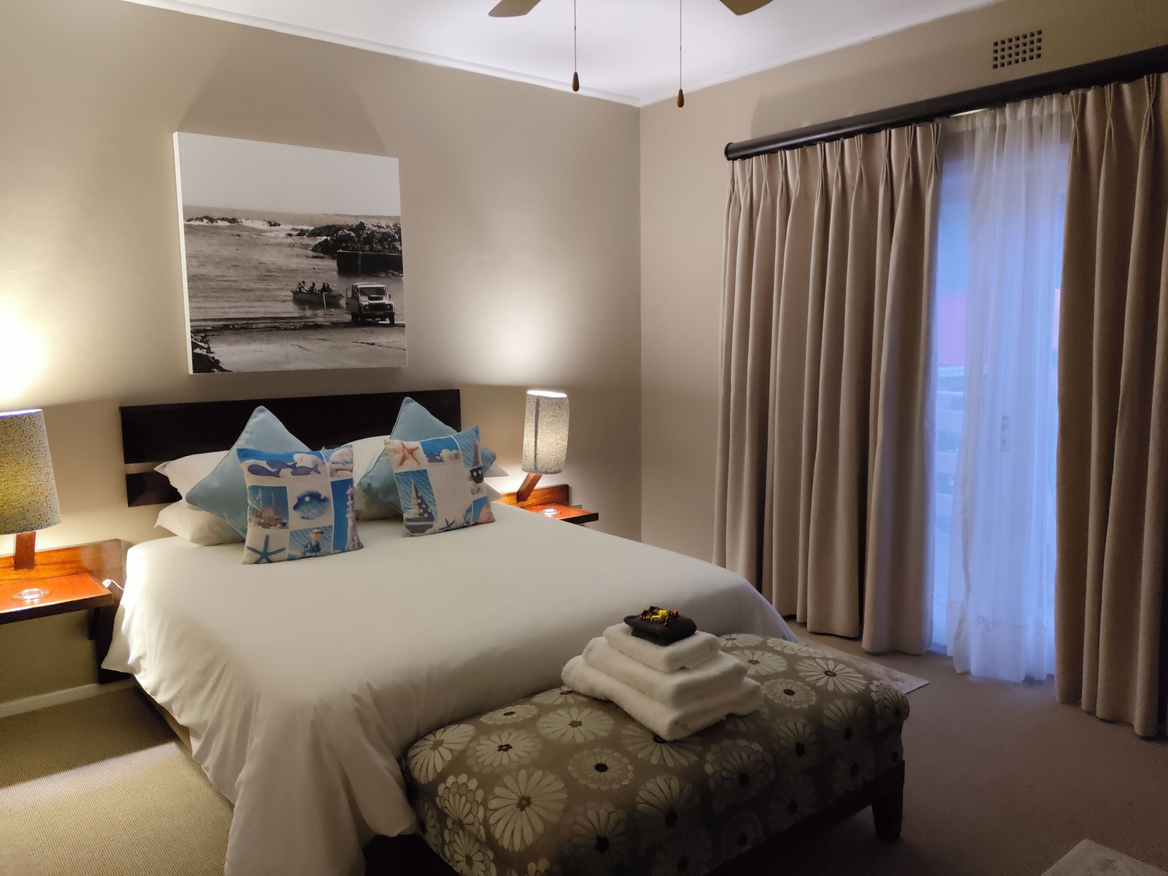 Deluxe Double Room, Non Smoking, Patio | In-room safe, individually decorated, individually furnished, desk