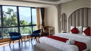 Perhehuone, vuoristonäköala