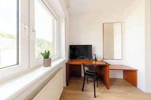 Desk, laptop workspace, free WiFi - Hillerts Hotel (Rheda-Wiedenbrück)