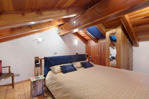 WiFi, bed sheets