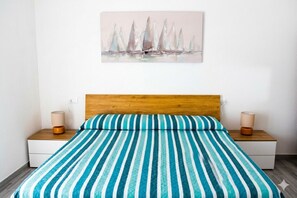 2 bedrooms, iron/ironing board - Affittimoderni Castelsardo - North West Apt (Castelsardo)