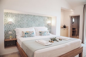 Double Room, Patio, Garden View | Cots/infant beds, free WiFi, bed sheets