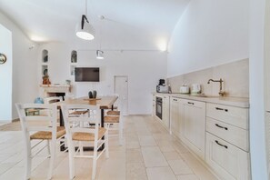 Family Apartment, Patio, Garden View | Living area | 40-inch flat-screen TV with cable channels - DIMORA STUNE (Ostuni)