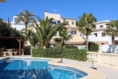 Charming finca with pool and large garden in an idyllic setting in Xaló