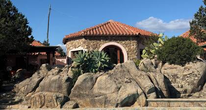 Villa Degli Archi, beautiful Villa with private pool and beach a few meters away