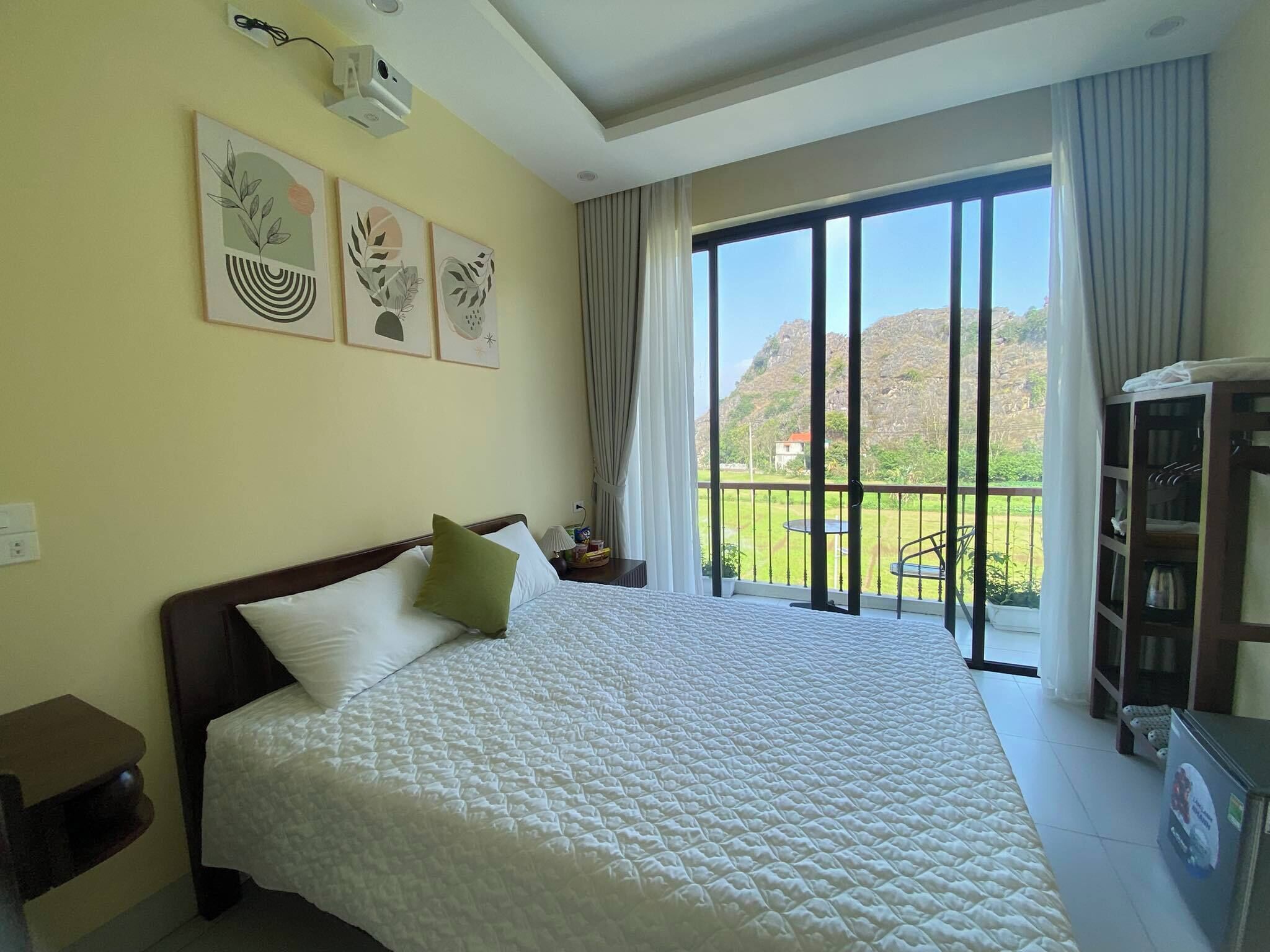 Deluxe Room, Mountain View