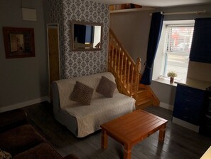 Apartamento, 1 habitación, fumadores, vistas a la montaña | Sala de estar