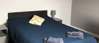 Charming 1-bedroom Apartment With Jacuzzi in Johnstown