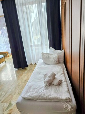 2 chambres, fer et planche Ă repasser, Wi-Fi, draps fournis