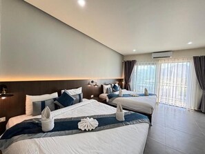 Suite classique, balcon, vue sur la montagne