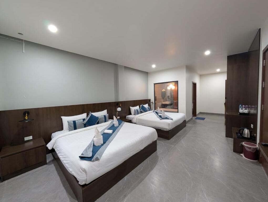 Familjerum - balkong - utsikt mot bergen