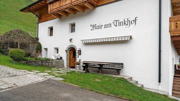 Esterni