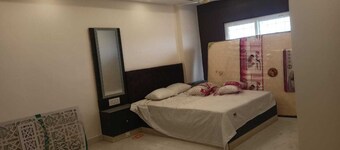 Townhouse Aiims Kolkata Tanishq Inn