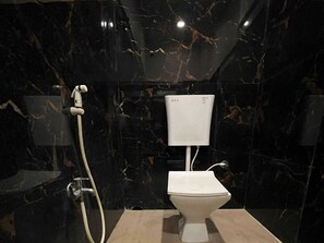 House | Bilik Mandi