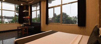Townhouse Aiims Kolkata Tanishq Inn