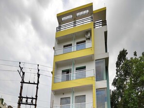 House | Exterior - Townhouse Aiims Kolkata Tanishq Inn (Kalyani)