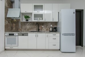 Apartment (A1) | Private kitchen - Apartment Adriatic Panorama View (Omis)