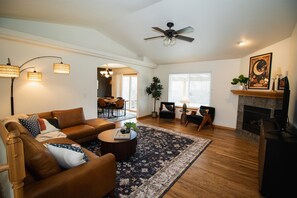 Smart TV - Moody, Modern Comfort in Colorful Colorado! (Loveland)