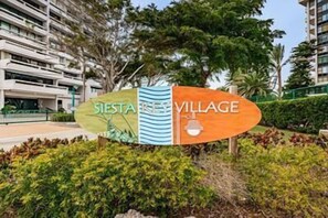Exterior - D16 - Turn Moments into Memories on Siesta Key (Sarasota)