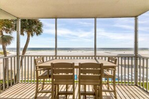 Outdoor dining - Condo - 204 Premium Plus - Your Perfect Beach Retreat Awaits (Sarasota)