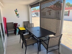 Outdoor dining - Casa Blanca - Villa C06 (Sarasota)