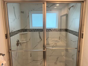 Hair dryer, towels - A06 - Unwind Where the Ocean Meets the Sky (Sarasota)