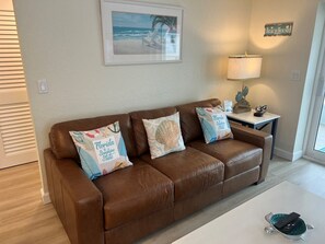 TV - A09 - Sun, Sand, and Your Perfect Stay (Sarasota)