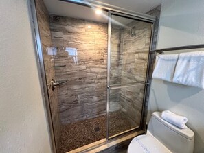 Hair dryer, towels - A09 - Sun, Sand, and Your Perfect Stay (Sarasota)