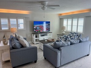 Smart TV - Casa Blanca - VA18 - Siesta Key Is Calling (Sarasota)